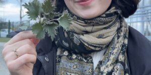 Joanna Ziółkowska z obiektem swoich badań.